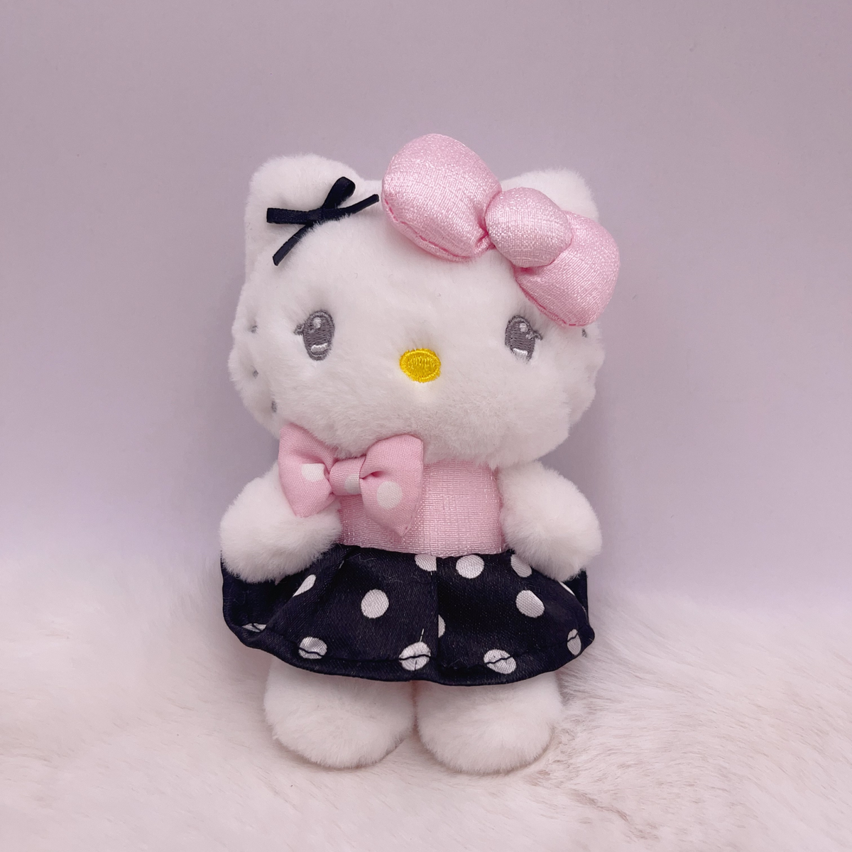 Keychain - 4-inch Sitting Hello Kitty
