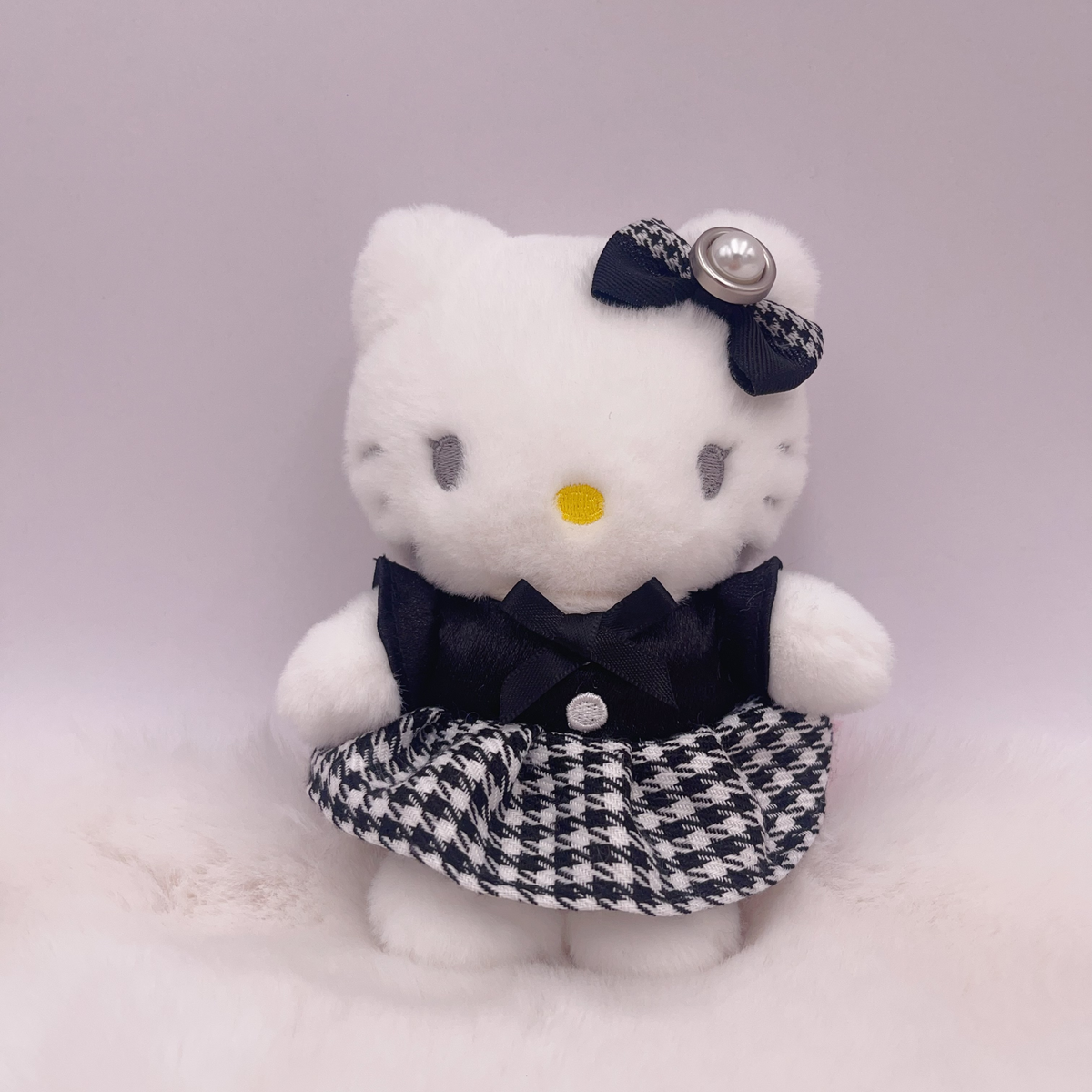 Keychain - 4-inch Sitting Hello Kitty