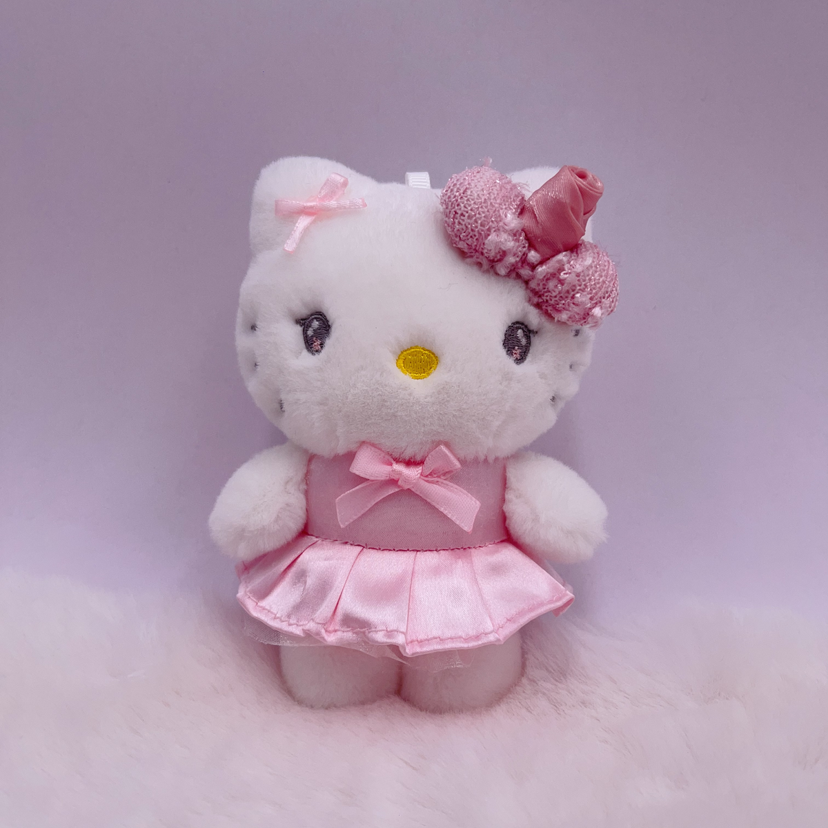 Keychain - 4-inch Sitting Hello Kitty
